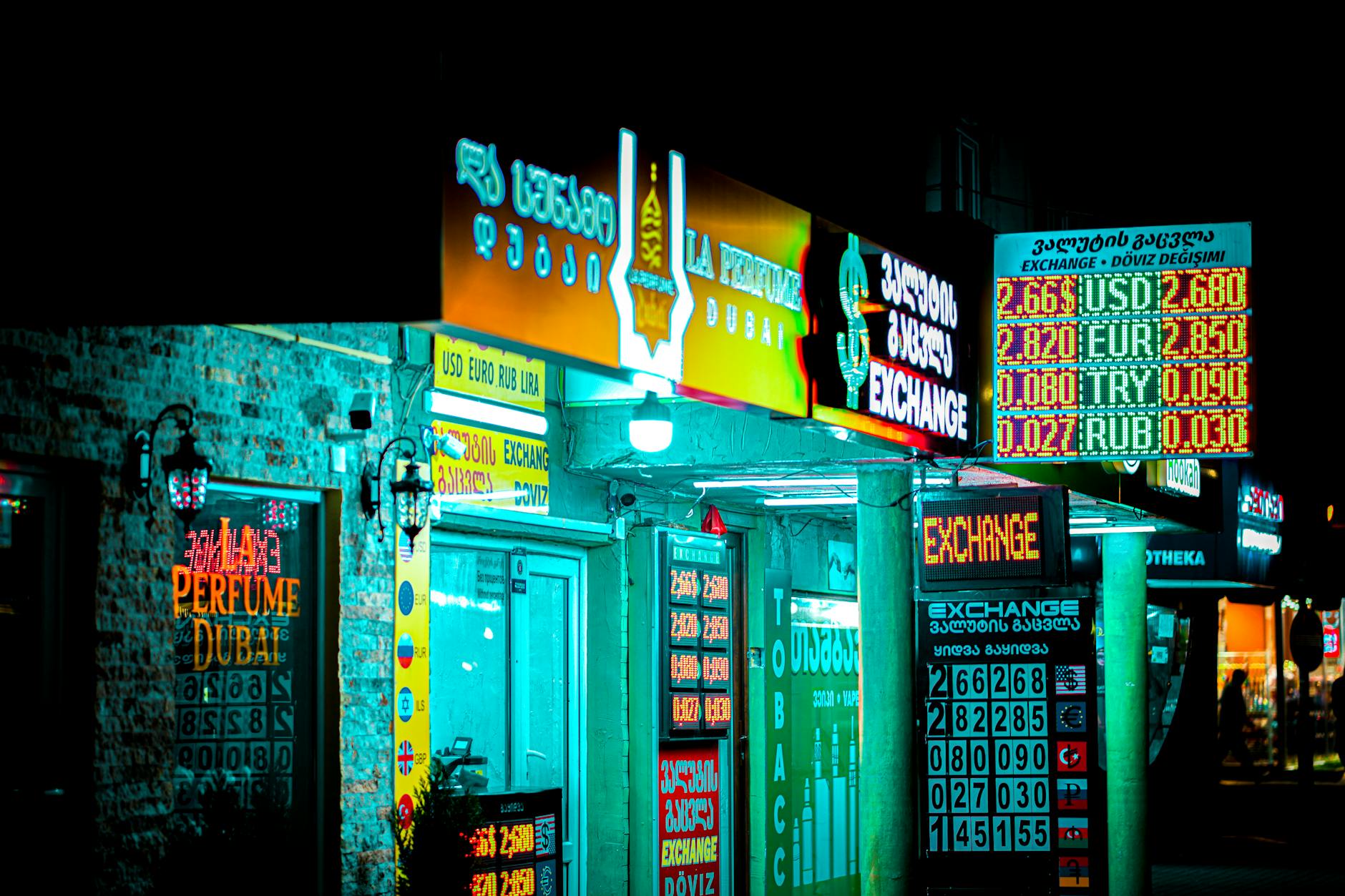 銀行ATM外観 - Photo by Nurullah Macun on Pexels